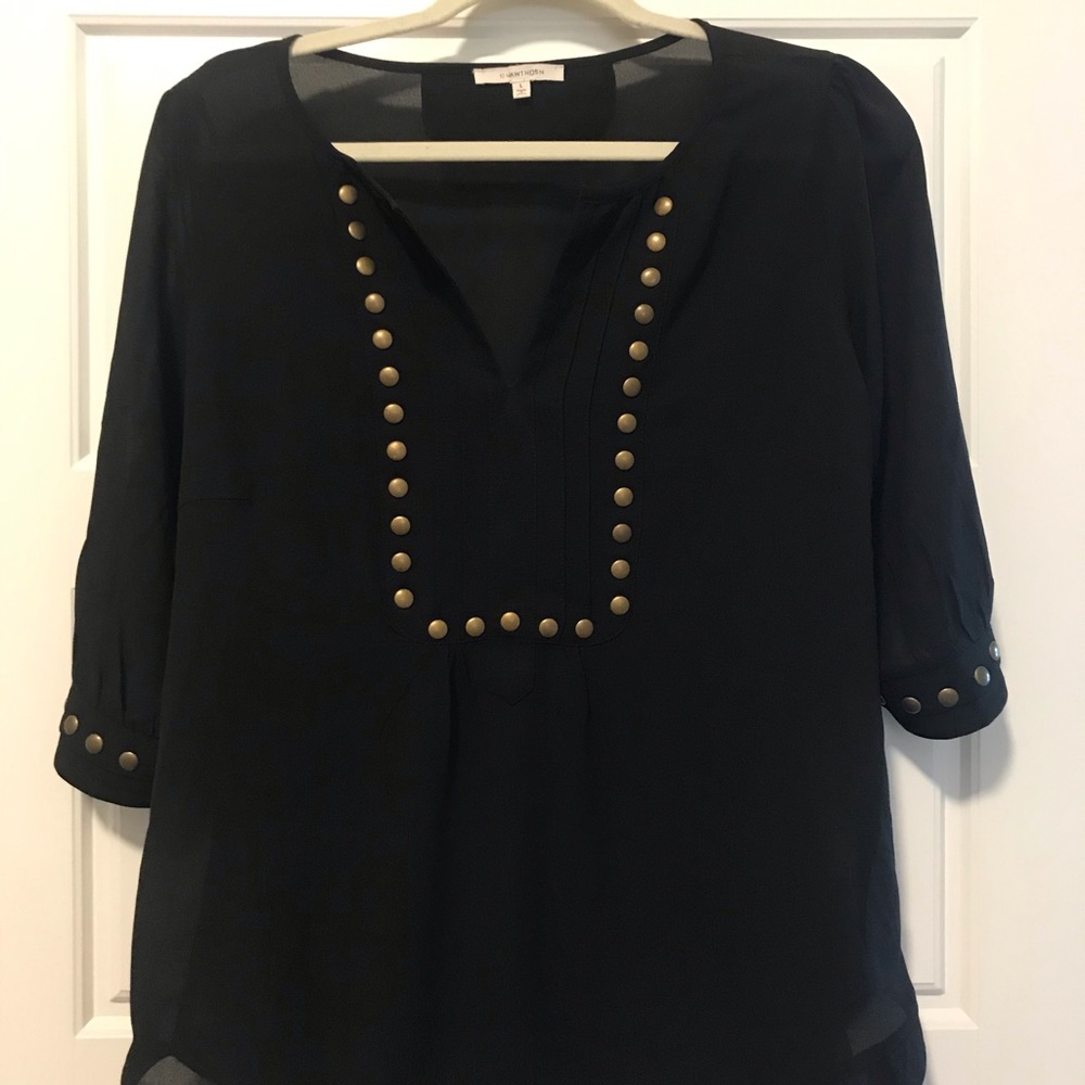 Stud Detail Top